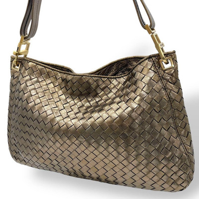 バッグ BOTTEGA VENETA INTRECCIATO SHOULDER BAG* Bottega Veneta Intrecciato Gold Shoulder Bag Leather Metallic