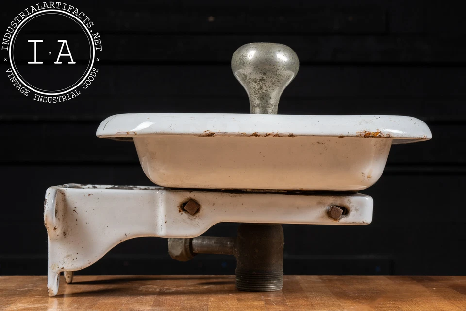 Pia borbulhadora antiga de porcelana esmaltada - Imagem 3 de 4