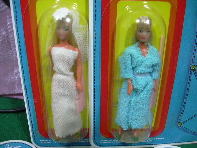 POCKET PRETTY EVA MINI FASHION DOLL '70 's ACCAPPATOIO TOPPER DAWN