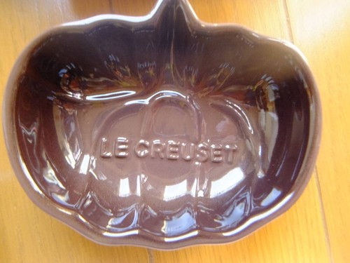 Le Creuset Mini Halloween Dish Set of 4 Halloween Collection 2019 Stoneware - Picture 5 of 9