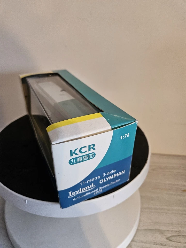 Limited edition Corgi Leyland Olympian KCR Bus  Route K11 1.76 SEALED IN CASE - Image 2 of 4