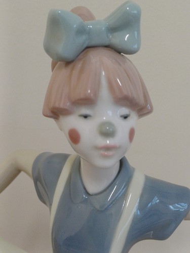 Lladro Nao Clowning Ready - c1994 - 11.5 inch High - Perfect Condition - Picture 5 of 8
