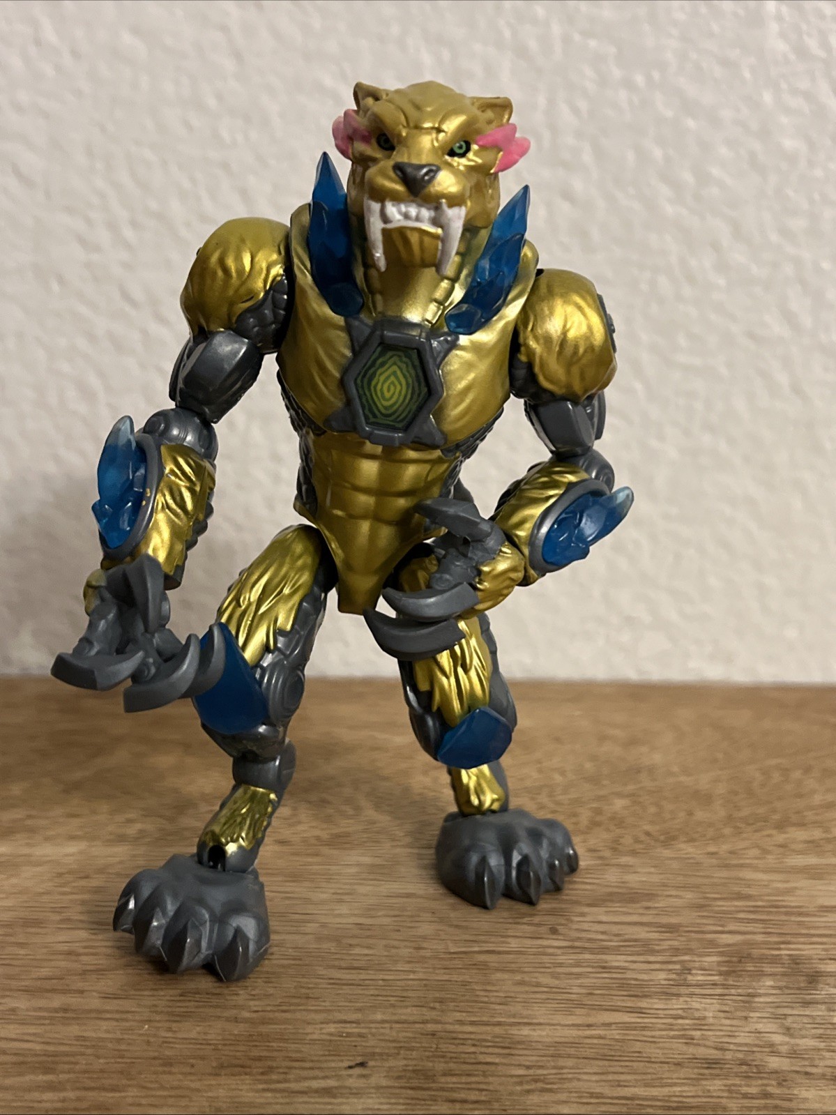 Mr. Beast Lab Mutators Beast Golden Panther 5” Action Figure Moose Toy thumbnail 9