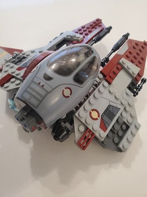 LEGO Star Wars: Obi-Wan's Jedi Interceptor (75135) Not Complete