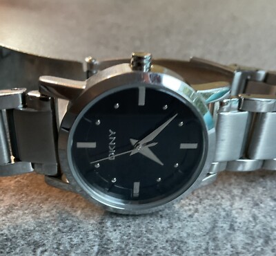 Beautiful DKNY Womens Watch 28mm Stainless Steel Case/Band Black Dial A5 