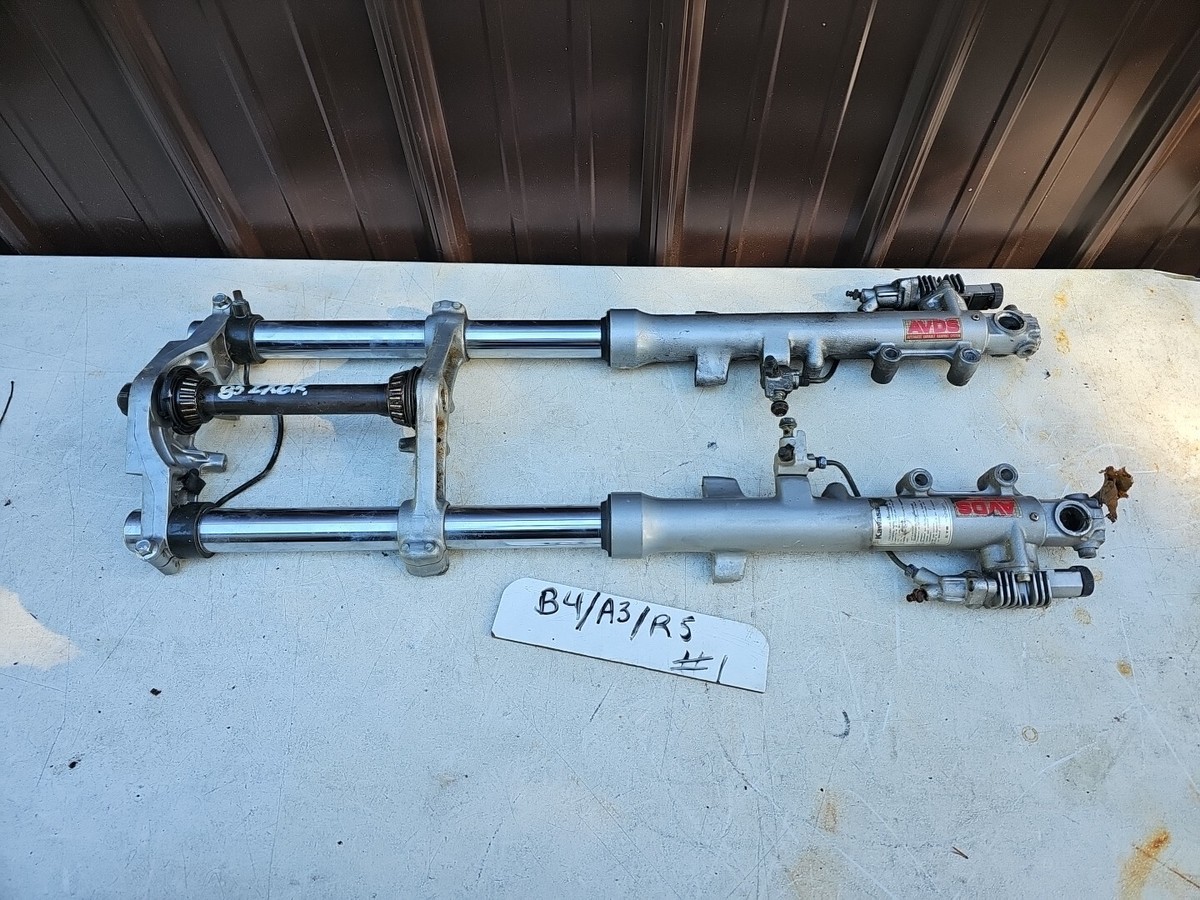 1986 86 KAWASAKI ZX6 ZX 600 FRONT FORK ASSEMBLY 37 MM | eBay