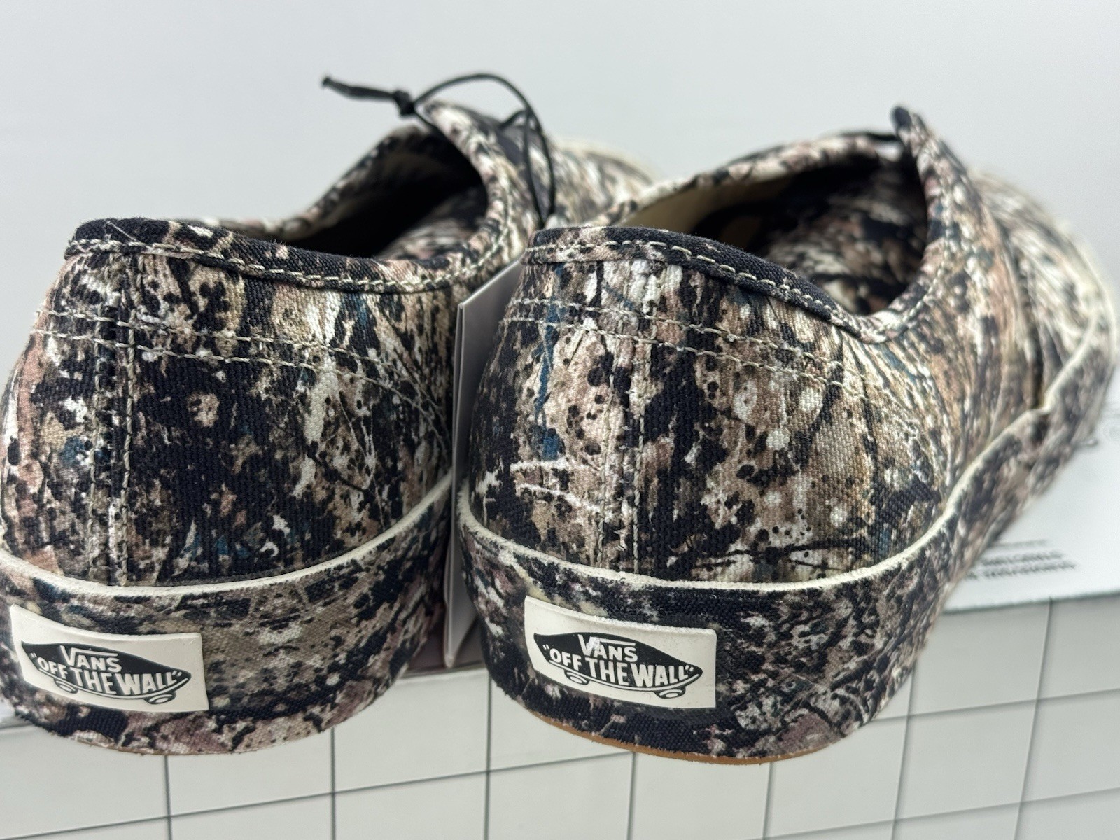 Vans Authentic MoMA Camo Jackson Pollock Limited Sold-out US 9.0 HTF image 4