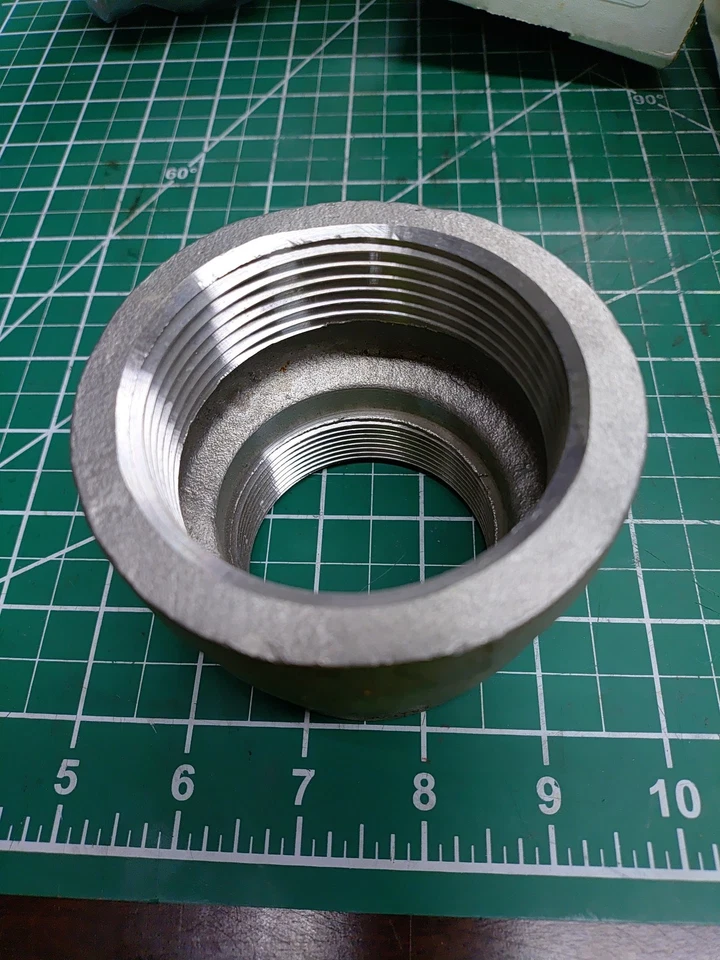 SS-462 316 Stainless Steel Pipe Reducer Female 2-1/2" NPT to Female 2" NPT - Image 2 of 2