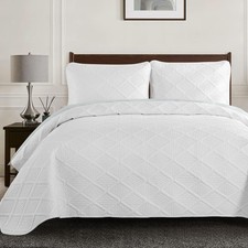 Yiran King White Quilt Set, Embossed Diamond Pattern, 3 Piece Microfiber Bedspre