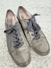 Vionic Abigail Womens 9.5 Weather Resistant Walking Shoe Comfort Casual Sneaker