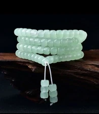 Light green jade Buddha bead bracelet with 108 beads