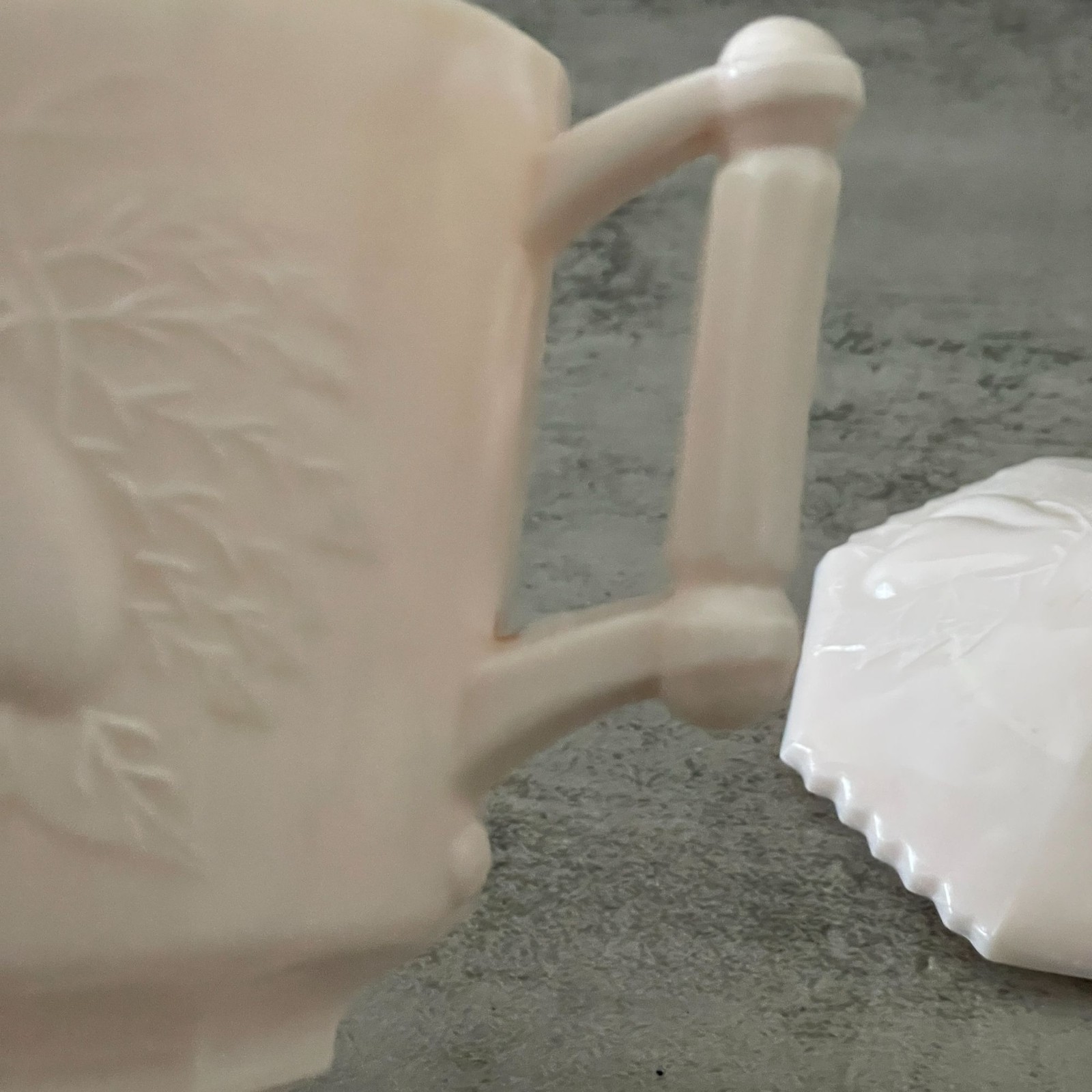 Vintage Jeannette Baltimore Pear Shell Pink Milk Glass Creamer Covered Sugar Set