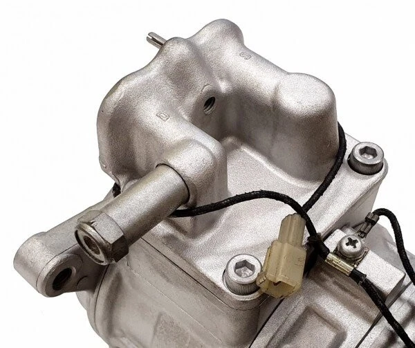 Compresor de aire acondicionado Hyundai/Mazda 1.1-3.0 E92H-19D623-AA Visteon-R 1985- Foto 3 de 4