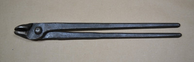 HELLER BROTHERS - FARRIER'S TONGS -  14'' LONG - NEW OLD STOCK