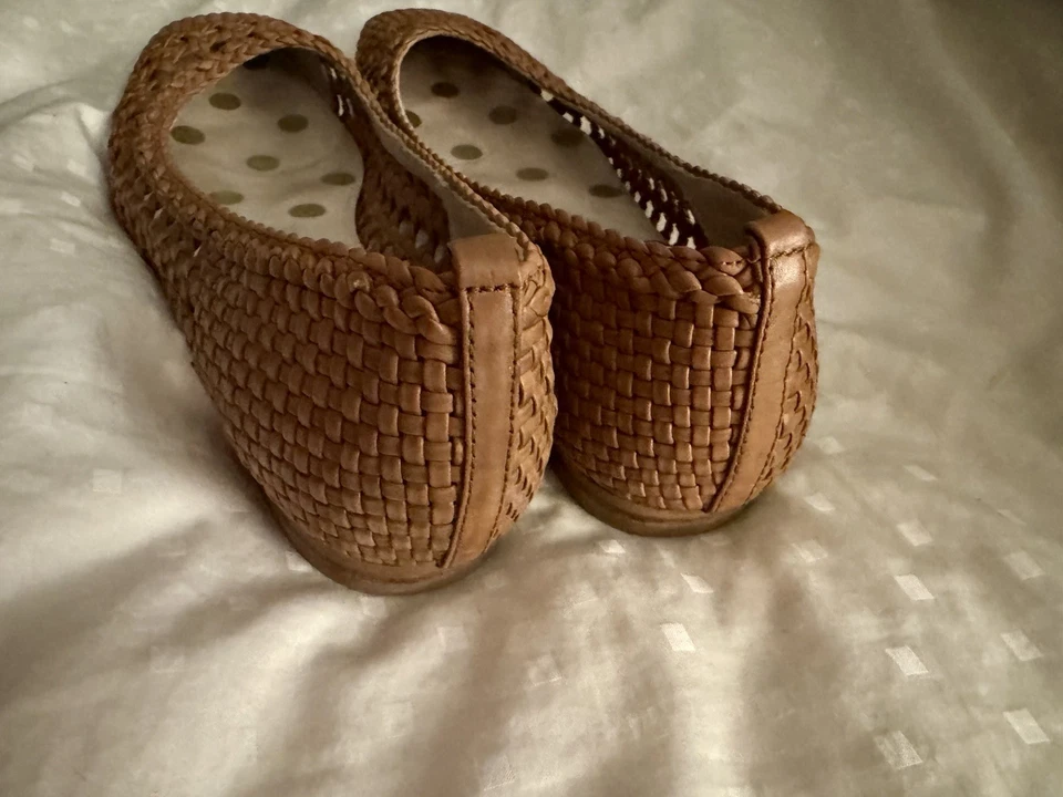 Boden оливковый балет плоский желтовато-коричневый сплетенный Великобритании 39 США 8,5 квадратный носок EUC Ret $135 носить один раз - Изображение 4 из 4