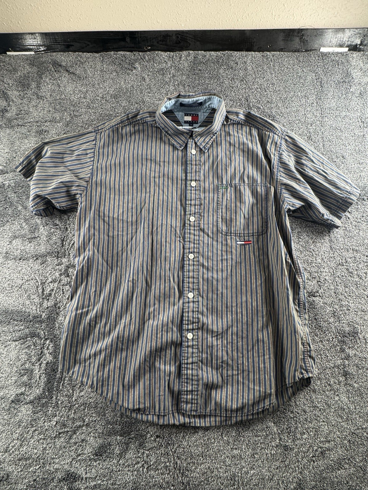Men’s Tommy Hilfiger Jeans Button Down Shirt Size Large