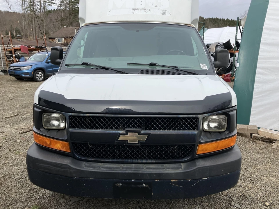 Motor de soprador dianteiro 13 CHEVY EXPRESS 3500 - Imagem 2 de 4