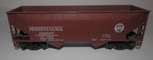 Tolva de 2 bahías Pennsylvania 222687 escala HO con kadees y ruedas mejoradas | Zustand: Used