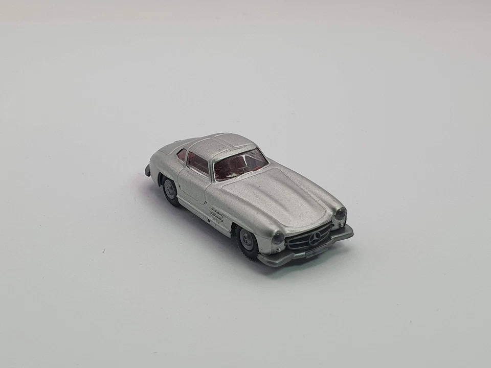 Mercedes 300 SL Pralinè 1/87 Foto 4 de 4