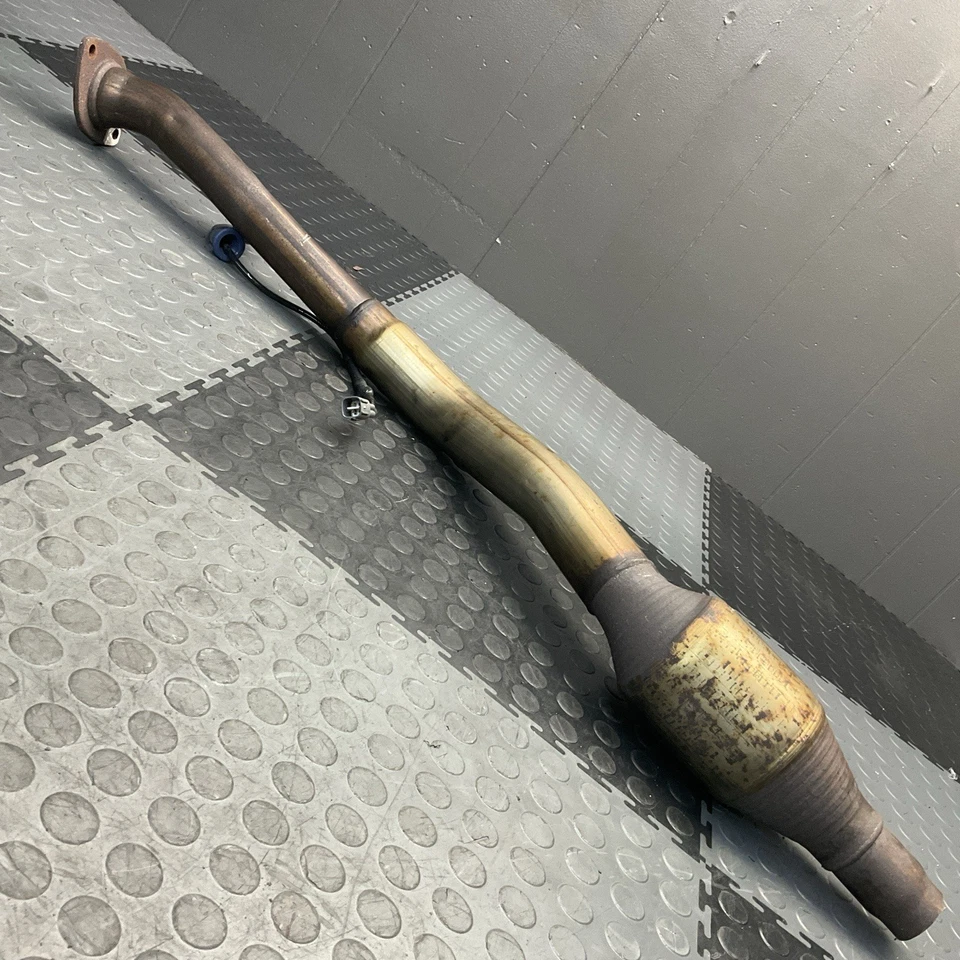 Tubo de escape convertido catalítico lado izquierdo derecho Lexus GS 350 2013-2017 FABRICANTE DE EQUIPOS ORIGINALES Foto 2 de 4