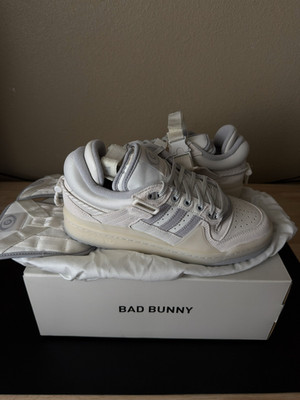 Size 7.5 - adidas Forum Buckle Low x Bad Bunny Last Forum