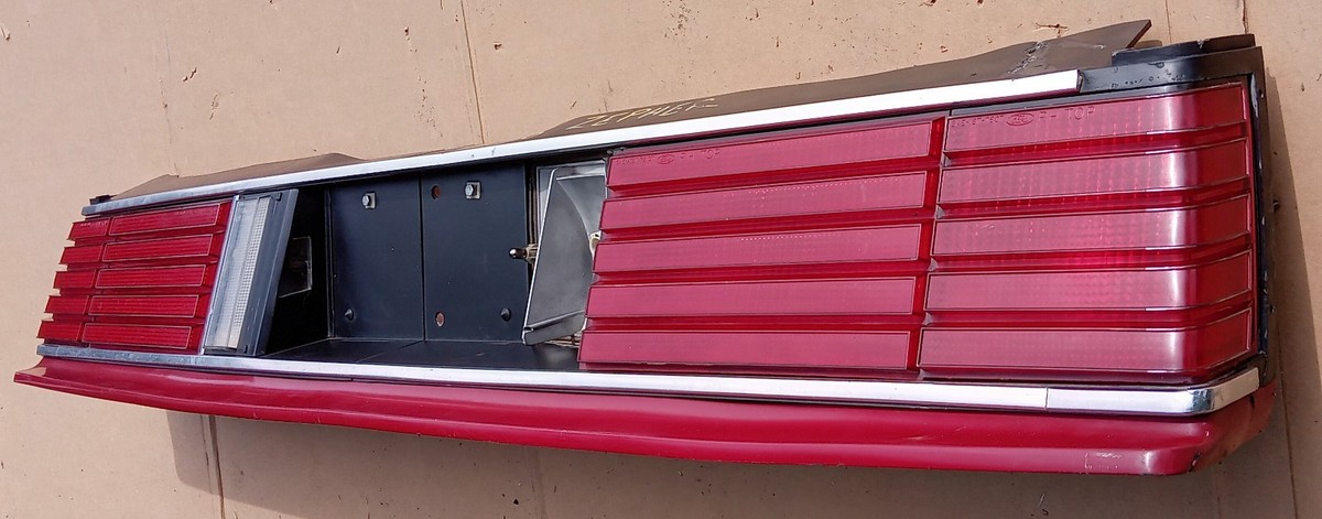 1978-1983 MERCURY ZEPHYR REAR PANEL / TAIL LIGHTS | eBay