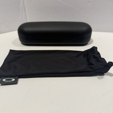 OAKLEY Eyeglass CASE, Black Hard Shell, Pill design With Glass Bag