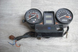 HONDA MAGNA V65 VF1100 INSTRUMENT CLUSTER SPEEDOMETER ETC