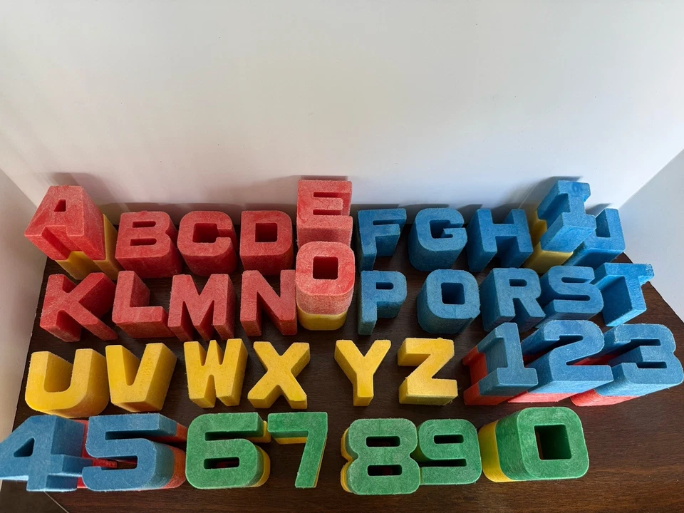 Vintage 1971 Mattel TUFF STUFF BLOCKS Letras Completas Alfabeto Números 49 Total - Imagem 2 de 4