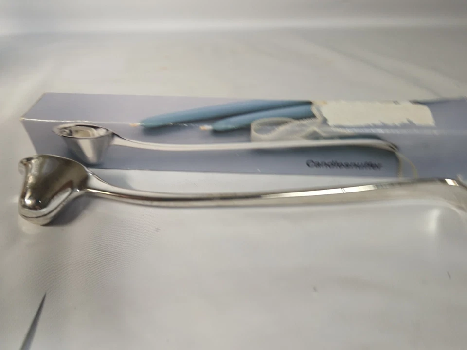 Velas Oneida Plateros 9,5" Vela Apagador Plateado Foto 2 de 4