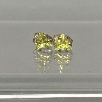 Cubic Zirconia Stud Earrings Trillion Cut Pierced Triangle Prong Set Silver Tone