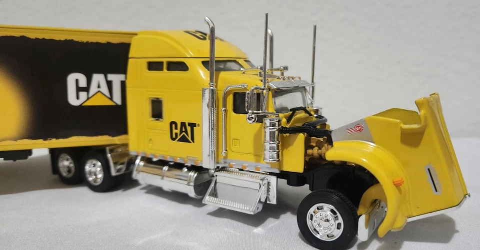 NORSCOT CAT Caterpillar Attitude Mural Kenworth Semi-Truck 1/50 #55169 - Image 2 of 4