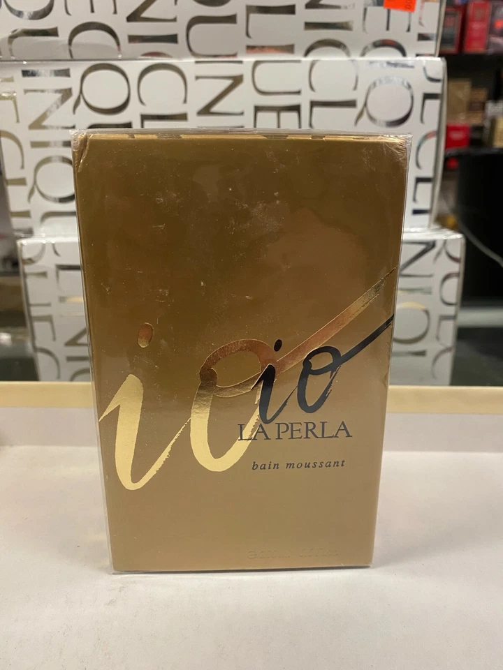 Espuma de baño perfumada IO by La Perla (6,6 oz) Foto 3 de 3