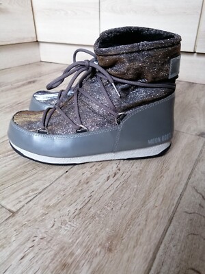 MOON BOOT Size: EUR-38, US-6, UK-5