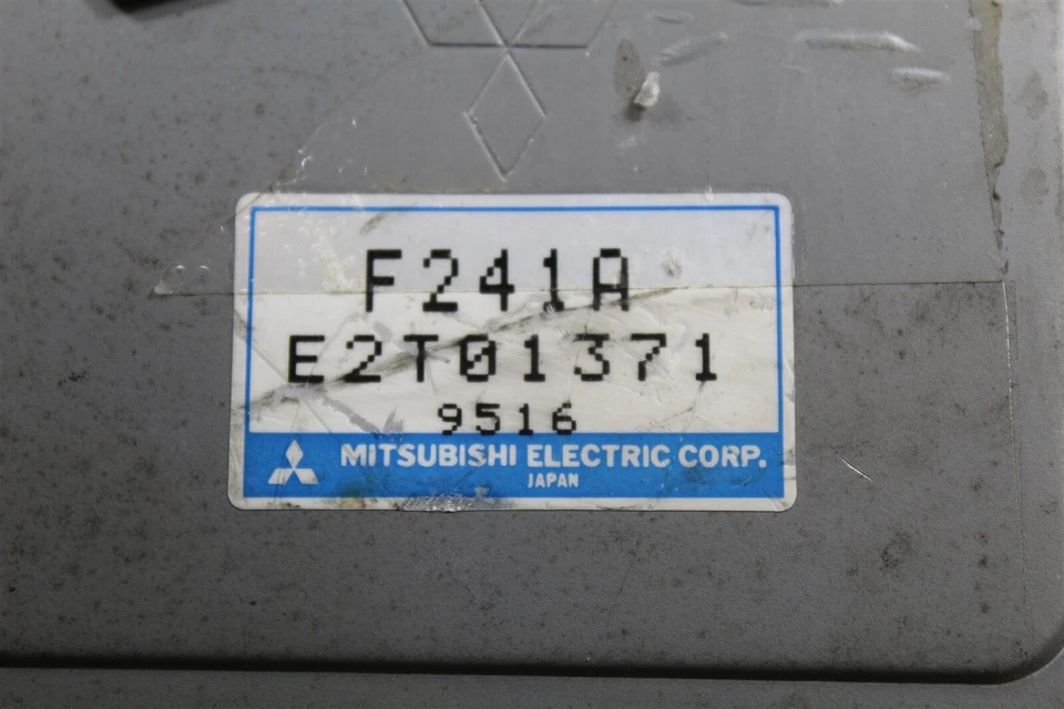 Unidad de control del motor camioneta E2T01371 Mazda B2000 1986 módulo ECU 375 4P6 B4 Foto 3 de 4