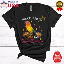 Girl Runs On Jesus And Sun Conures, Adorable Flowers Floral Animal Lover T-Shirt