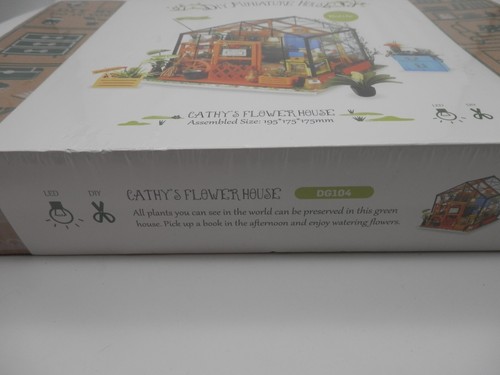 Robotime DIY Miniature House Kit (DG104) Cathy's Flower House - Greenhouse New - Picture 2 of 5