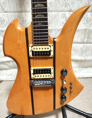 B.C.Rich Japan Edition Guitar Mockingbird MKB 1000JE Natural
