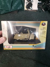 Vespa Maisto 1945 da collezione 2006