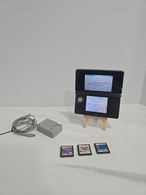 Legend of Zelda 25th Anniversary Nintendo 3DS CTR-001 Handheld Console + 3 Games