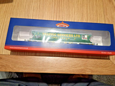 BACHMANN 00 GAUGE 38-427 'TRAFFIC SERVICES' BOGIE GRAIN WAGON - MINT/NEW BOXED