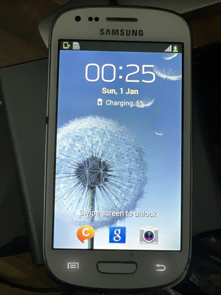 Samsung Galaxy S3 Mini · 8GB, photo 1 of 3