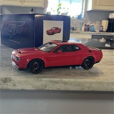 GT Spirit 1:18 Dodge Challenger SRT Hellcat Widebody Red Black Resin Model Car