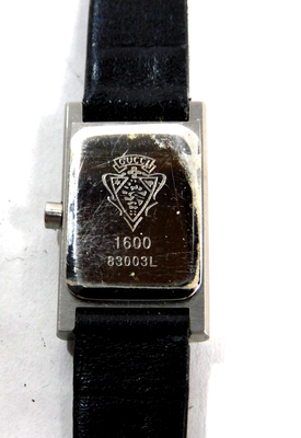 NEAR MINT w/Box 】 Vintage Gucci 1600 25mm White X Gold Quartz