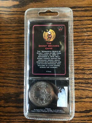 ディズニーコインTHE DISNY DECADES COINS Disney Store Decades Coin 2000 Walt and Mickey | eBay