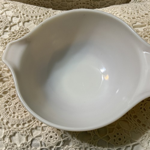 Vintage Pyrex Cinderella Butterfly Gold 1 1/2 quart #442 Mixing Bowl Flowers. - Picture 2 of 5