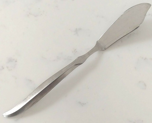 VINTAGE BUTTER KNIVES Castle Court Stainless Japan FLATEWARE CCS10 eBay
