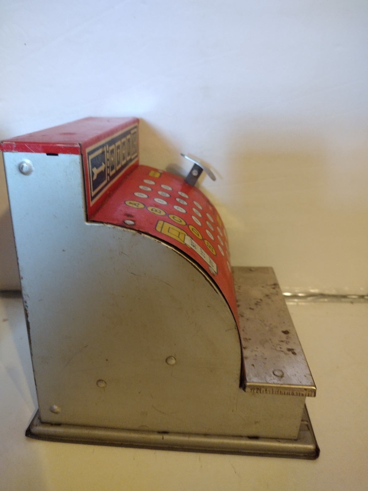 как выглядит Vintage 1950s Junior Merchant Tin Toy Cash Register By KamKap With Box Wear фото