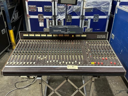 SoundCraft Series 800b  Mixing console W/ Power Supply #6083c (FOR PARTS) THS