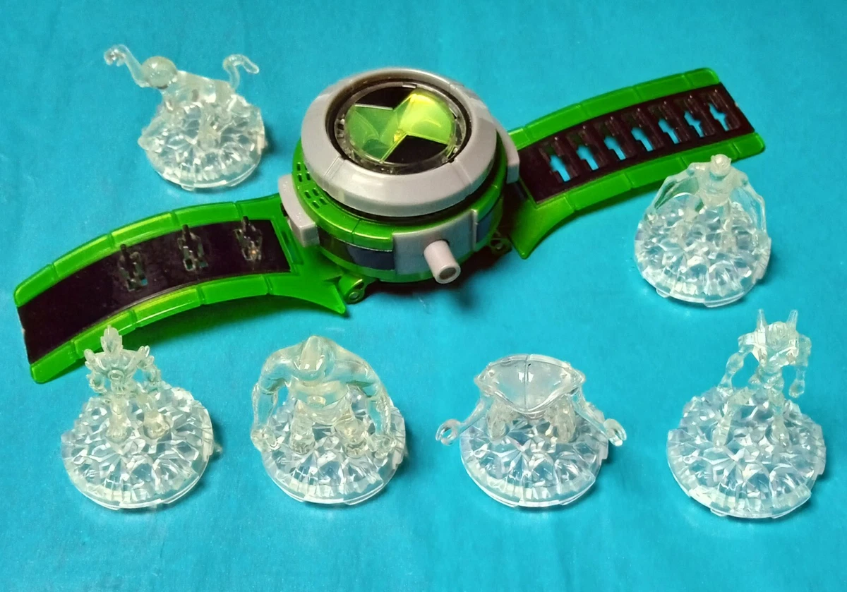 Ben 10 Ultimate Omnitrix FX Watch Bandai 2008 w/ 3 Crystals Aliens Light  Sounds